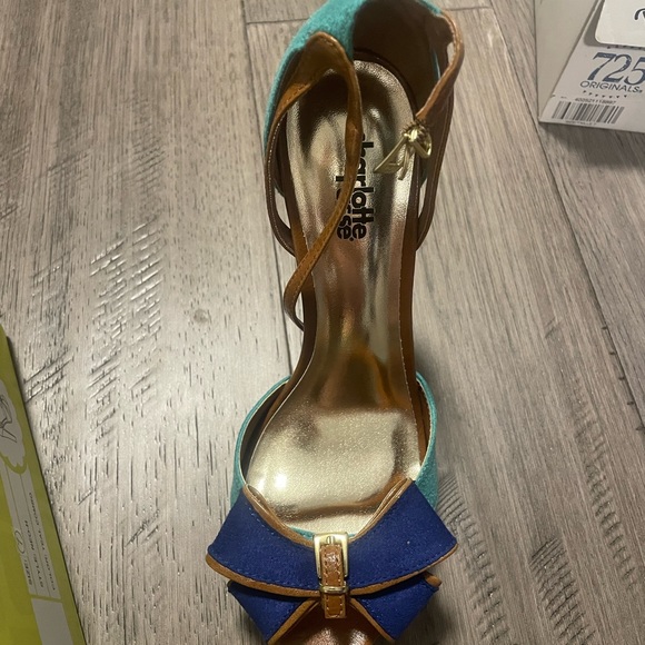 High heels size 7 new in box - Picture 4 of 4